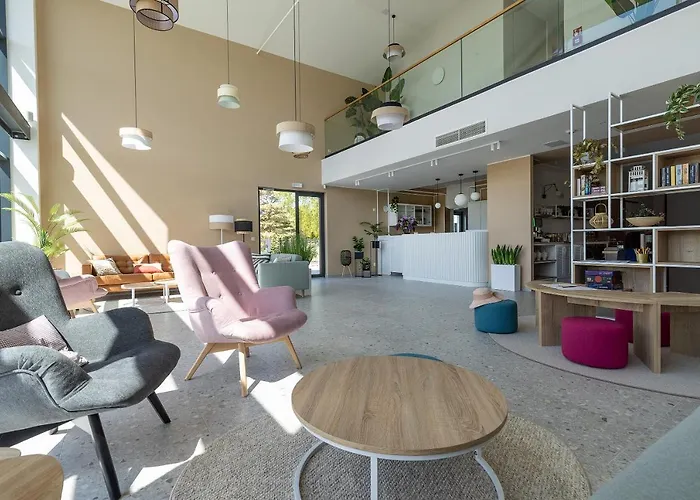 Zacisze فندق مبيت وإفطار 4*